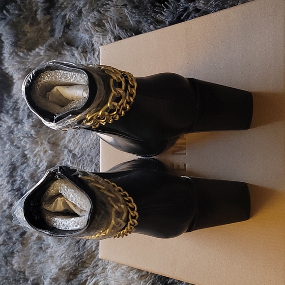 Steve Madden Perlina Black Leather Chain Booties - Picture 9 of 14